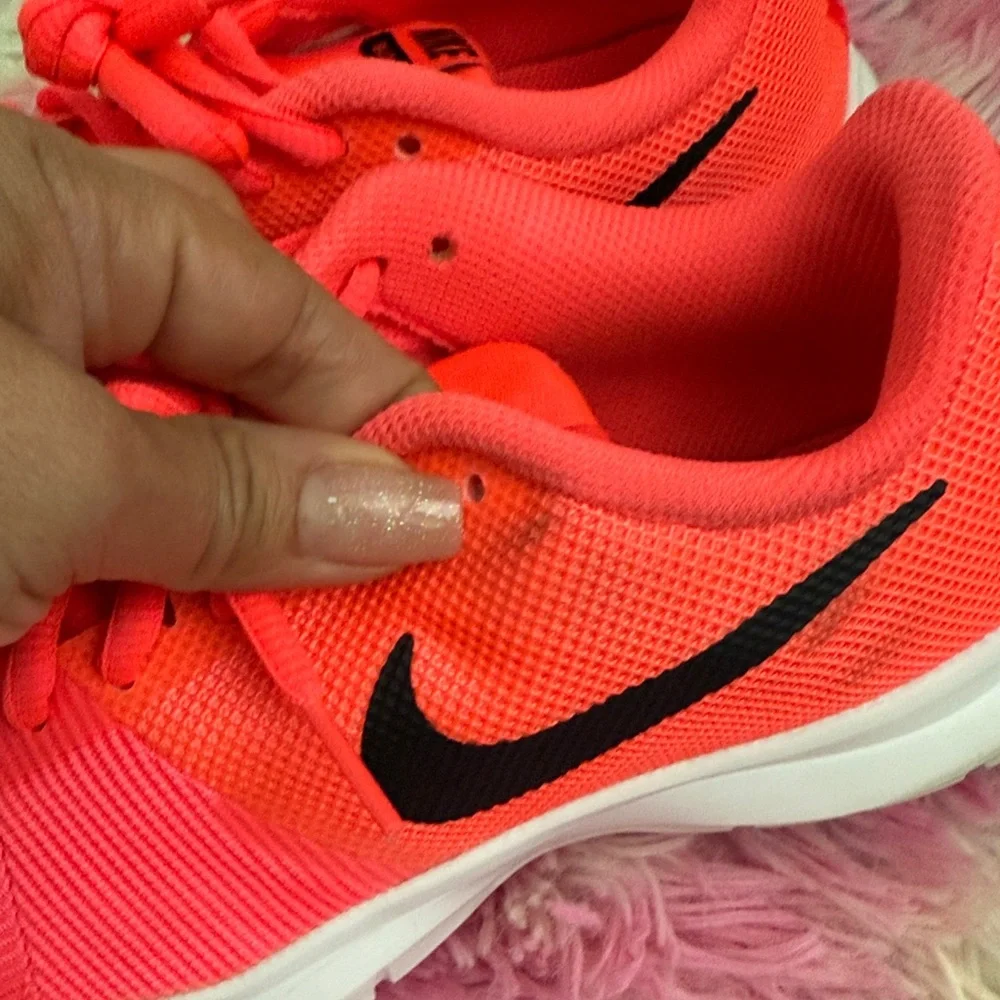 Nike Bijoux Kids' Neon‎ orange and Black Sneakers